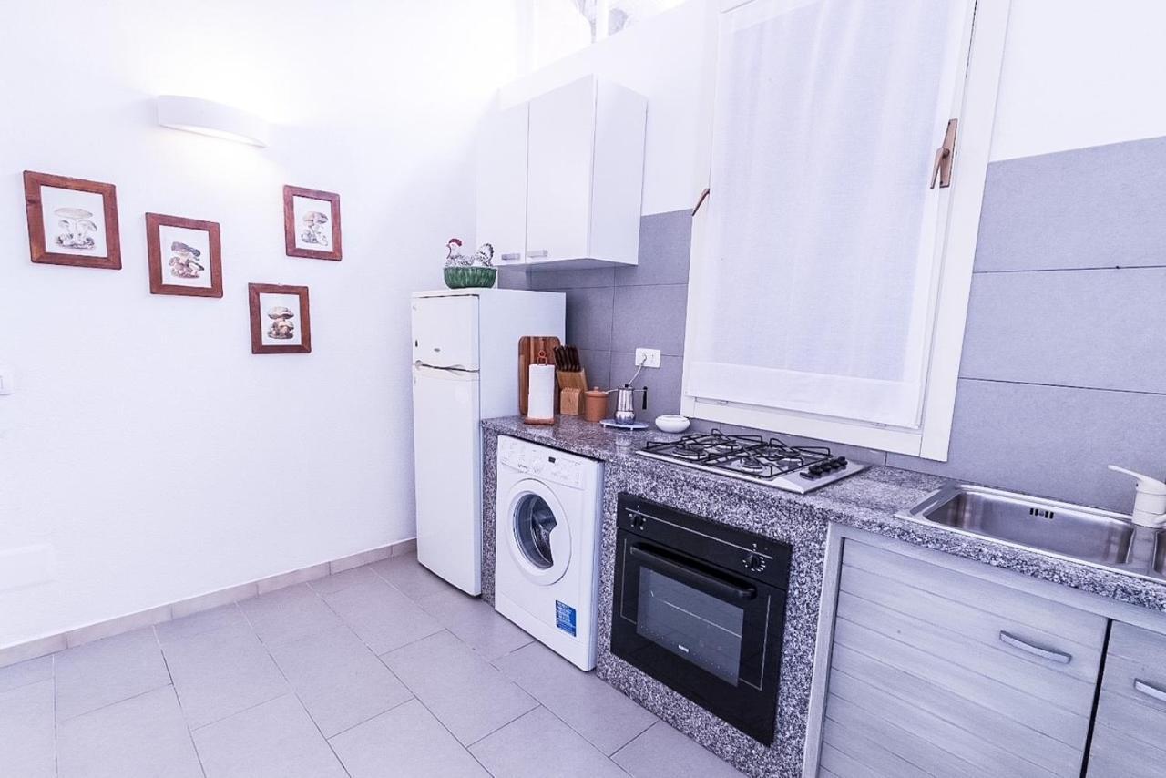 Liguria Garden Apartment Олбия Екстериор снимка